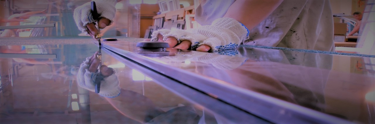 Slider, Glass Cutting Service in Mortlake, SW14